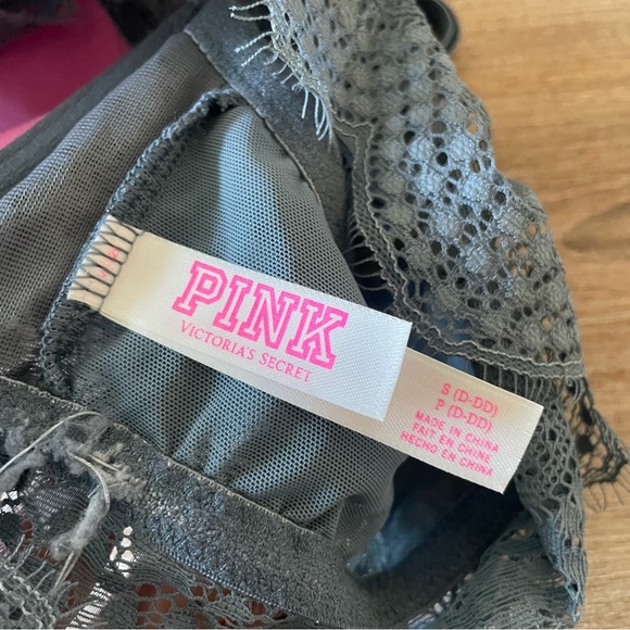 Victoria’s Secret lace high neck bralette - Picture 3 of 3